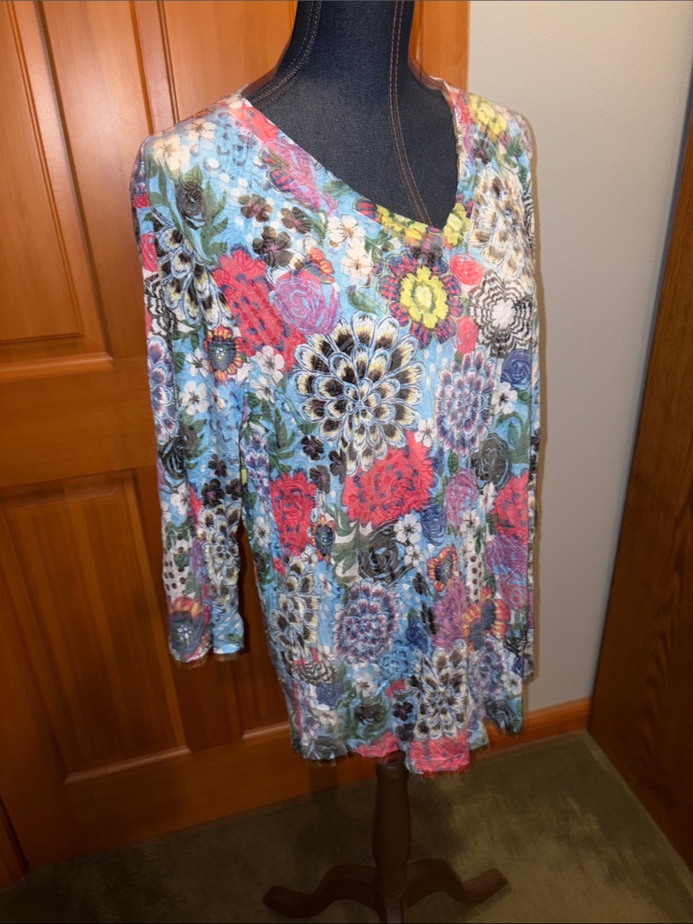 Shana Floral V-Neck Long Sleeve Top - Multicolor